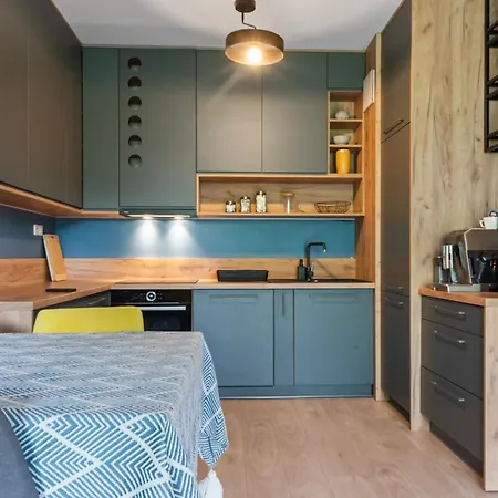 Rentplanet - Natolin Apartment